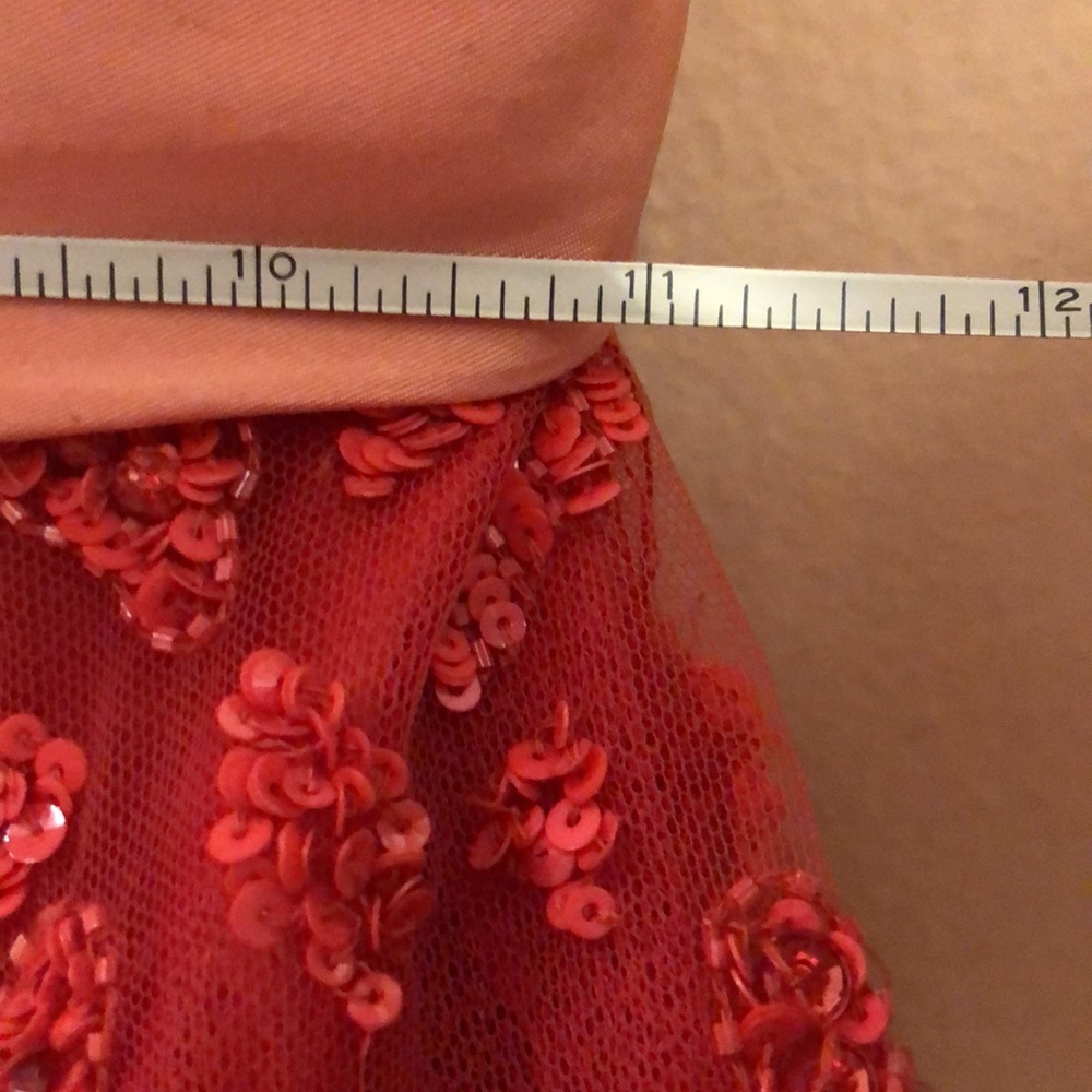 Dress. - Picture 7 of 10